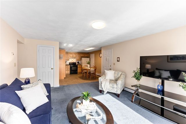 555 Diamond Hill Road 204, Woonsocket, RI 02895