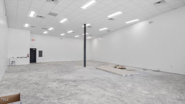 40 Industrial Park Drive, Henderson, NC 27537