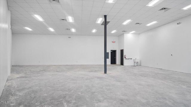 40 Industrial Park Drive, Henderson, NC 27537