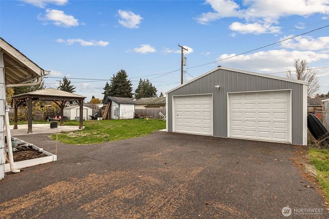 1226 138th Street E, Tacoma, WA 98445