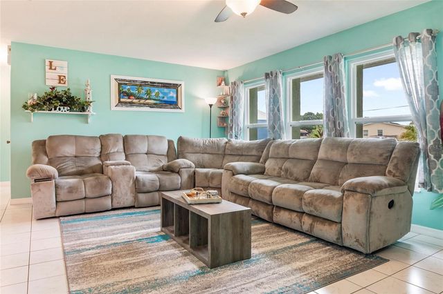 140 BARRE DRIVE NW, Port Charlotte, FL 33952