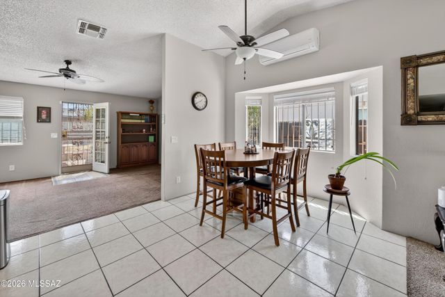 2001 W Burgundy Way, Tucson, AZ 85746