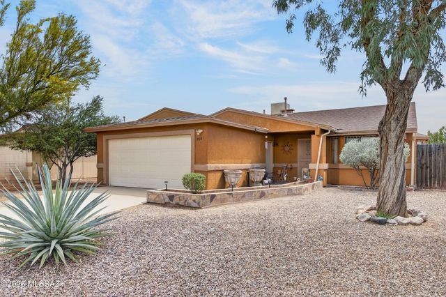 2001 W Burgundy Way, Tucson, AZ 85746