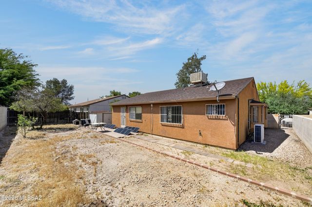 2001 W Burgundy Way, Tucson, AZ 85746