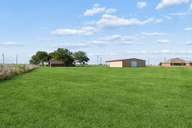 1769 County Road 596, Nevada, TX 75173
