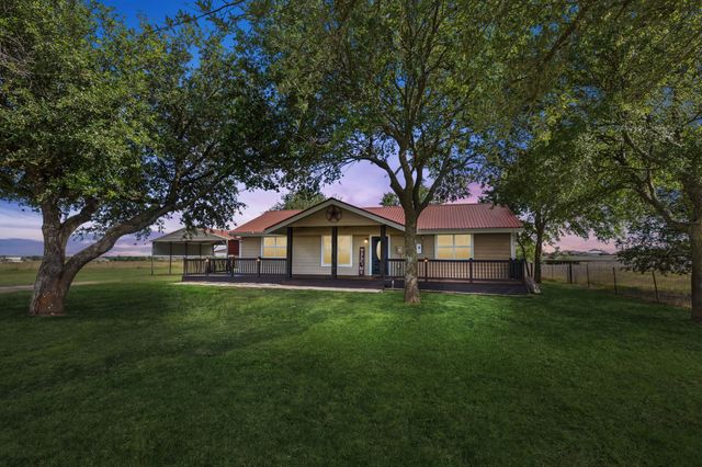 1769 County Road 596, Nevada, TX 75173