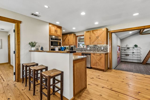 1769 County Road 596, Nevada, TX 75173