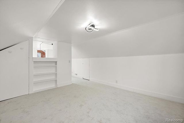 21625 Trombly Street, Saint Clair Shores, MI 48080