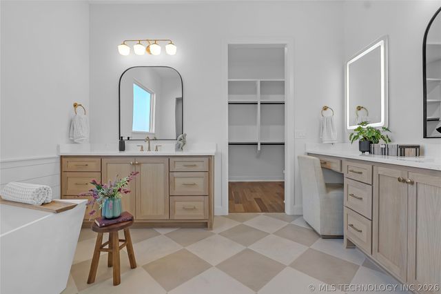 11962 S 94th East Avenue, Bixby, OK 74008