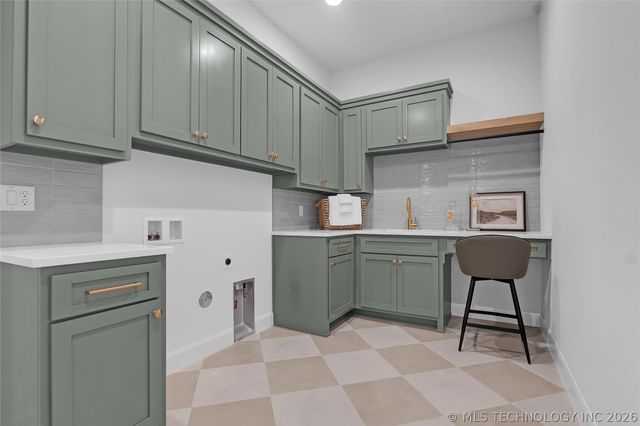 11962 S 94th East Avenue, Bixby, OK 74008