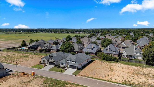 11962 S 94th East Avenue, Bixby, OK 74008