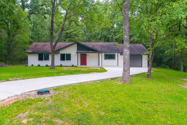 26701 Knottywood Court, Huntsville, TX 77320