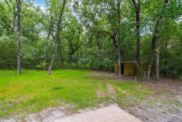 26701 Knottywood Court, Huntsville, TX 77320