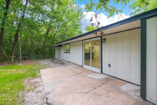 26701 Knottywood Court, Huntsville, TX 77320