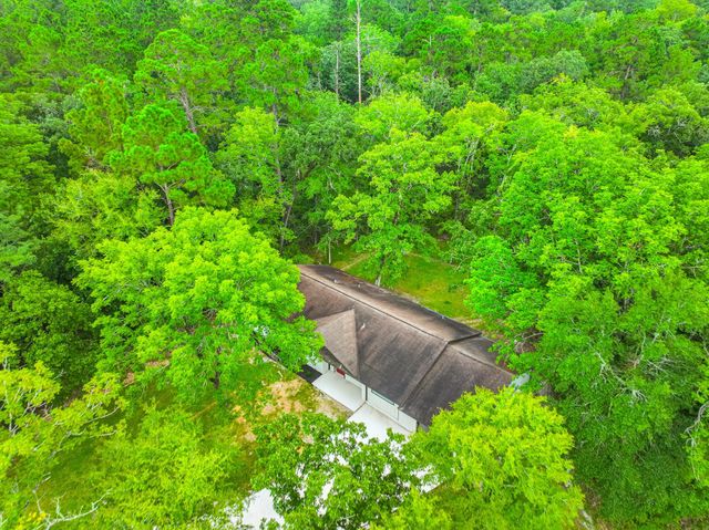 26701 Knottywood Court, Huntsville, TX 77320