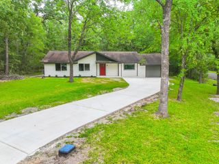 26701 Knottywood Court, Huntsville, TX 77320