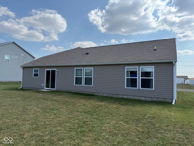 1664 W Kole Drive, Greensburg, IN 47240