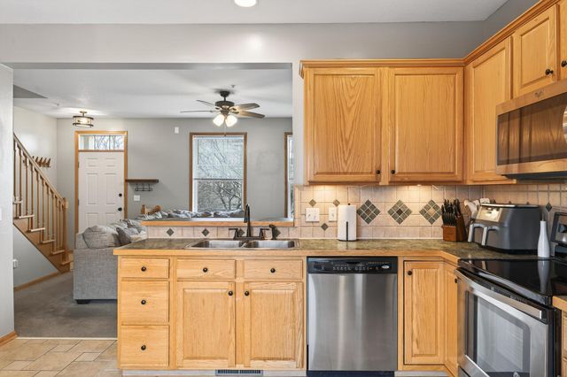 11339 Davenport Circle NE D, Blaine, MN 55449