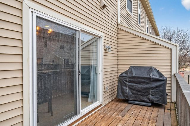 11339 Davenport Circle NE D, Blaine, MN 55449