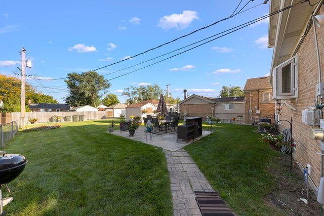 445 48th Avenue, Bellwood, IL 60104