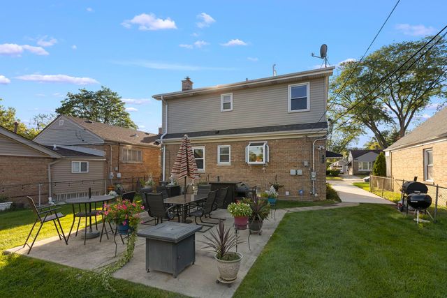 445 48th Avenue, Bellwood, IL 60104