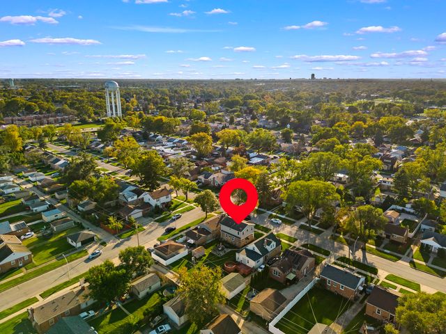 445 48th Avenue, Bellwood, IL 60104