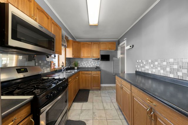 445 48th Avenue, Bellwood, IL 60104