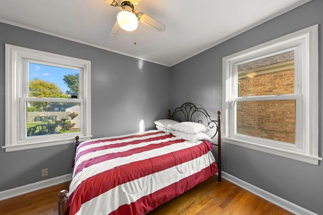 445 48th Avenue, Bellwood, IL 60104