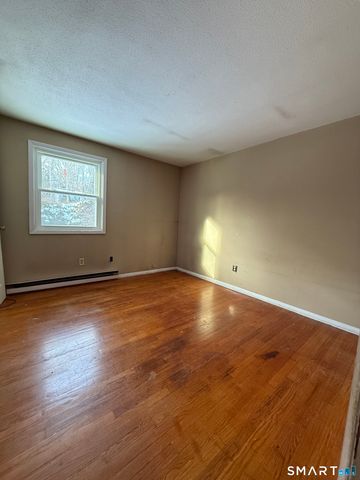 39 Latimer Drive, East Lyme, CT 06333