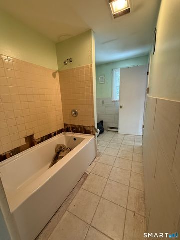 39 Latimer Drive, East Lyme, CT 06333