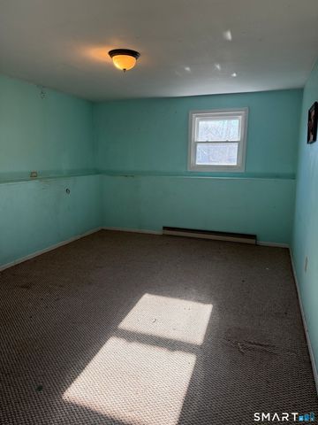 39 Latimer Drive, East Lyme, CT 06333