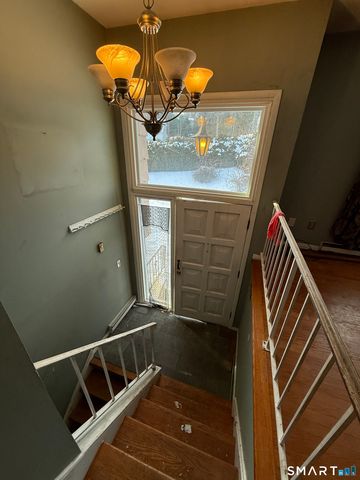 39 Latimer Drive, East Lyme, CT 06333