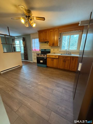 39 Latimer Drive, East Lyme, CT 06333