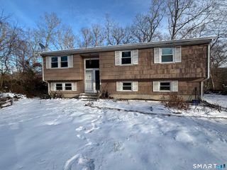 39 Latimer Drive, East Lyme, CT 06333