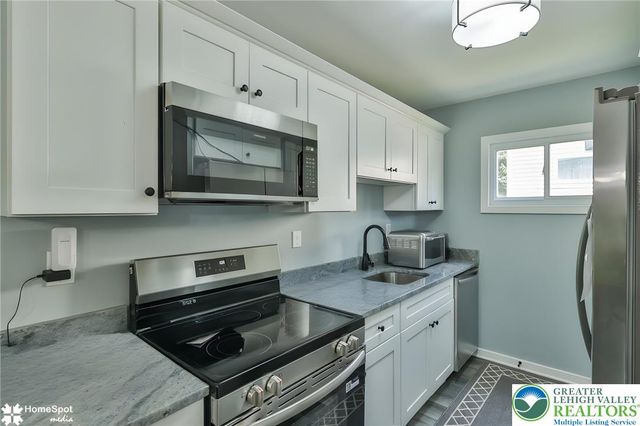 2135 Allwood Drive, Bethlehem City, PA 18018