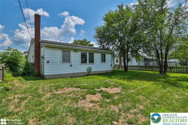 2135 Allwood Drive, Bethlehem City, PA 18018