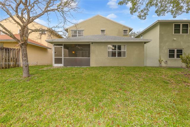 3740 NW 23rd Pl, Coconut Creek, FL 33066