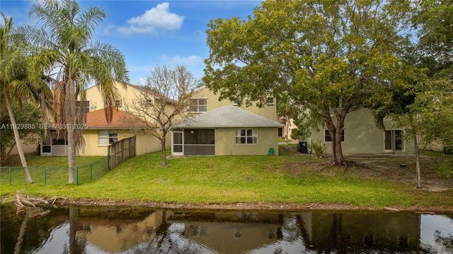 3740 NW 23rd Pl, Coconut Creek, FL 33066