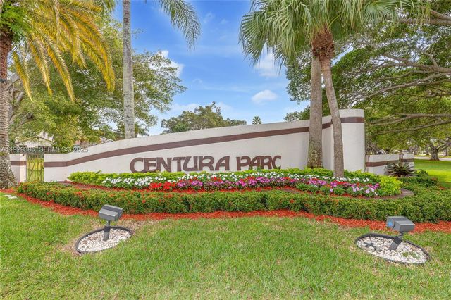 3740 NW 23rd Pl, Coconut Creek, FL 33066