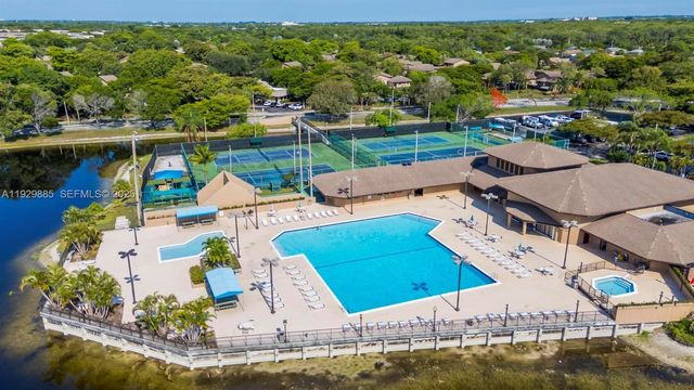 3740 NW 23rd Pl, Coconut Creek, FL 33066