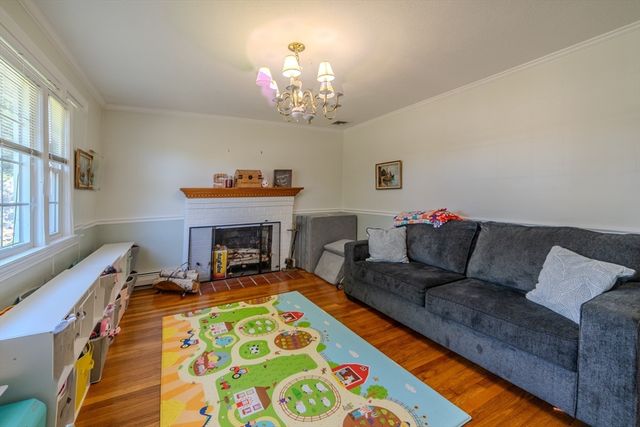 54 Stearns Dr, Randolph, MA 02368