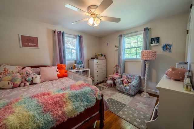 54 Stearns Dr, Randolph, MA 02368