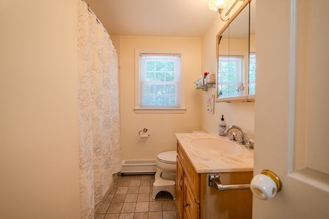 54 Stearns Dr, Randolph, MA 02368