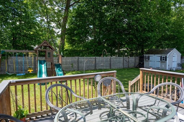 54 Stearns Dr, Randolph, MA 02368