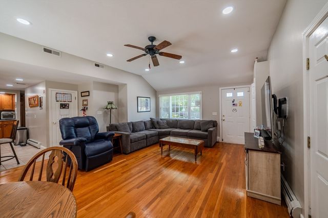 54 Stearns Dr, Randolph, MA 02368