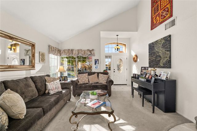 2326 Fairfield, Upland, CA 91784