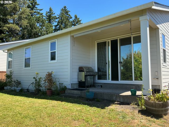 1525 N River Alder St, Portland, OR 97086