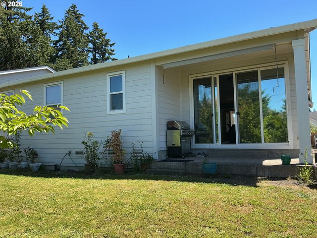 1525 N River Alder St, Portland, OR 97086