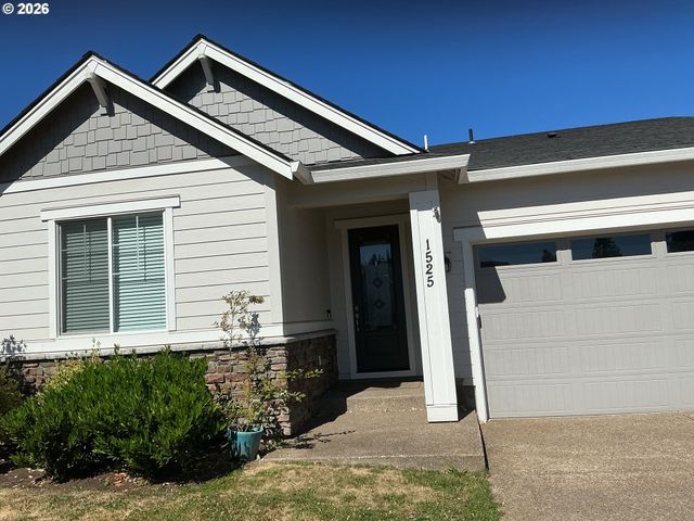1525 N River Alder St, Portland, OR 97086