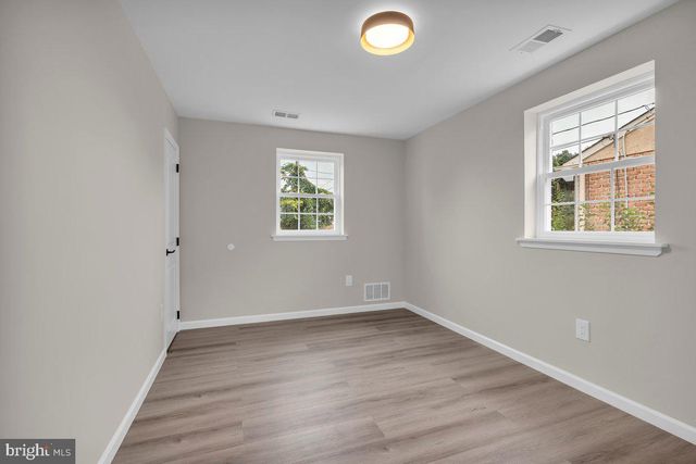 7818 FARNSWORTH ST, Philadelphia, PA 19152